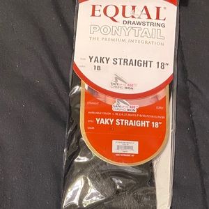 Model Model Equal Drawstring Ponytail